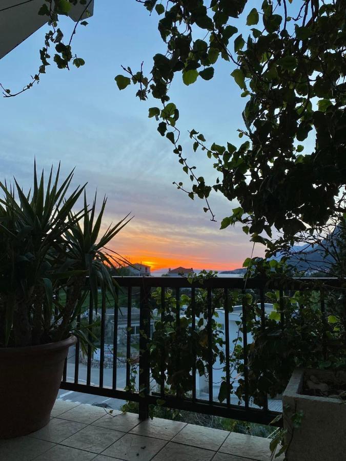 Apartmani Gradac Eksteriør billede